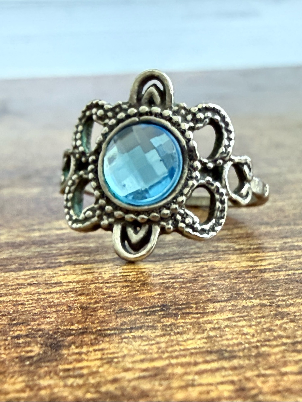 Blue Gem Ornate Filigree Ring - 7.5-8